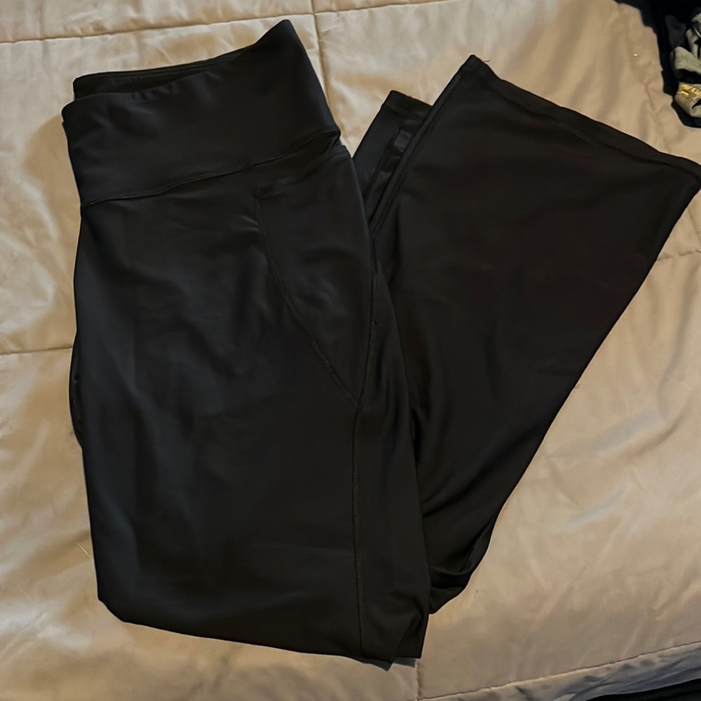 Old navy yoga pants slim bootcut
